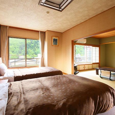Ooedo Onsen Monogatari Shinshu Kakeyu Hotel Ueda Bagian luar foto