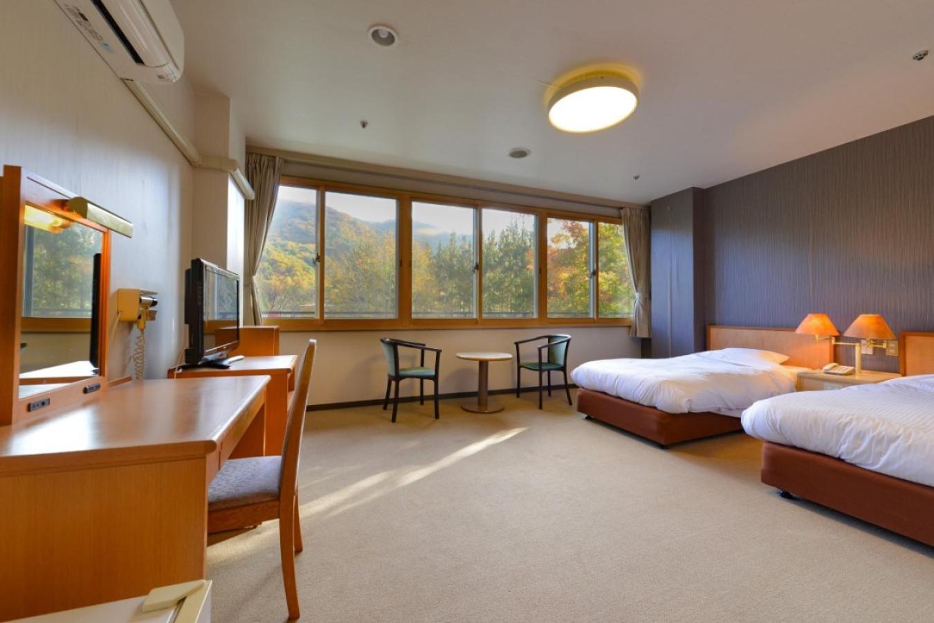 Ooedo Onsen Monogatari Shinshu Kakeyu Hotel Ueda Ruang foto