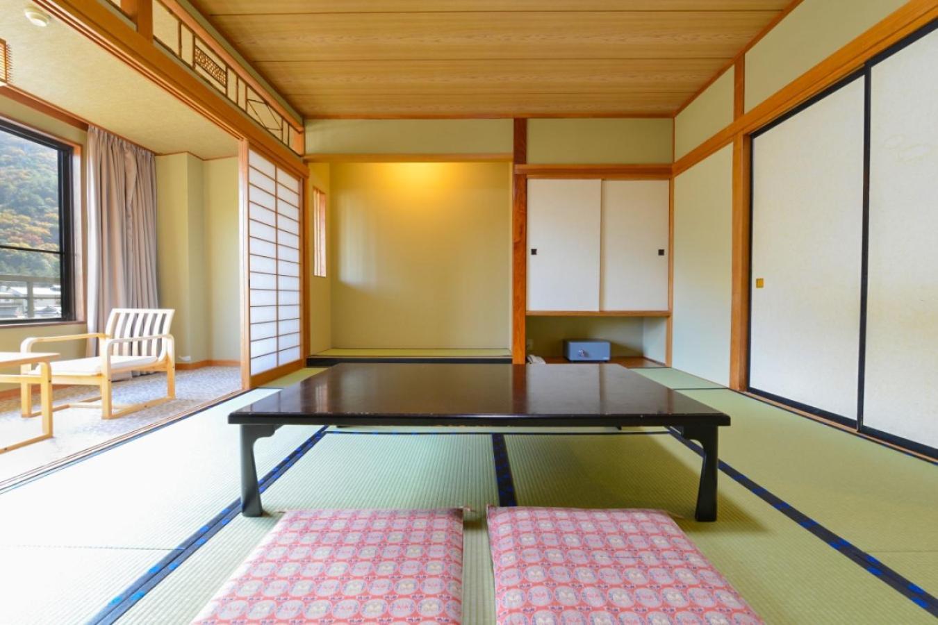 Ooedo Onsen Monogatari Shinshu Kakeyu Hotel Ueda Ruang foto